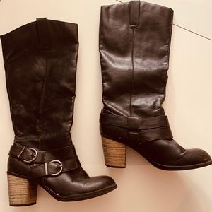 Black Leather 9 1/2 boots high. 2 1/2” heel.